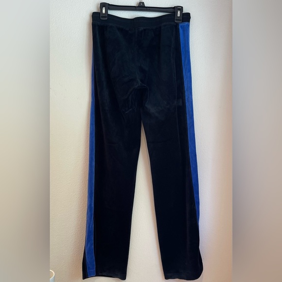 Beautiful activewear,, jacket and pants included - Picture 5 of 5